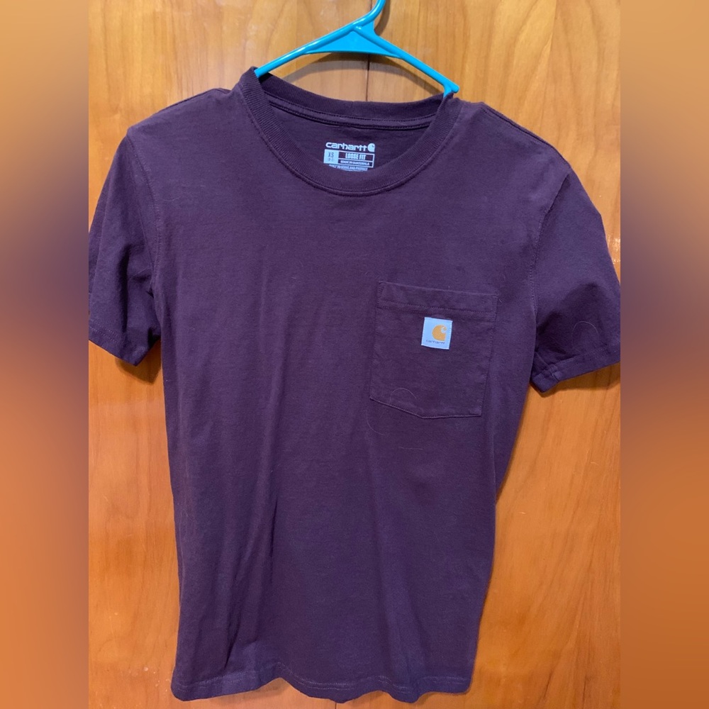 NWOT women’s brown/purple color carhartt t-shirt size xs